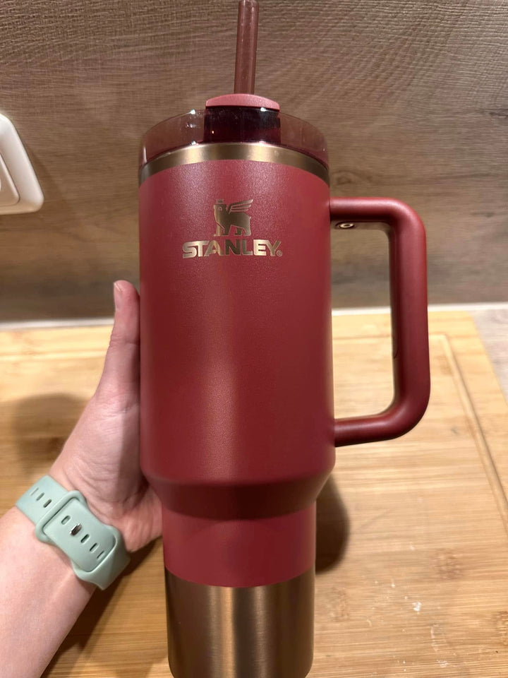 Stanley Gilded Pomegranate Holiday Tumbler – 40oz FlowState Quencher Comfort & Joy Collection waodeals