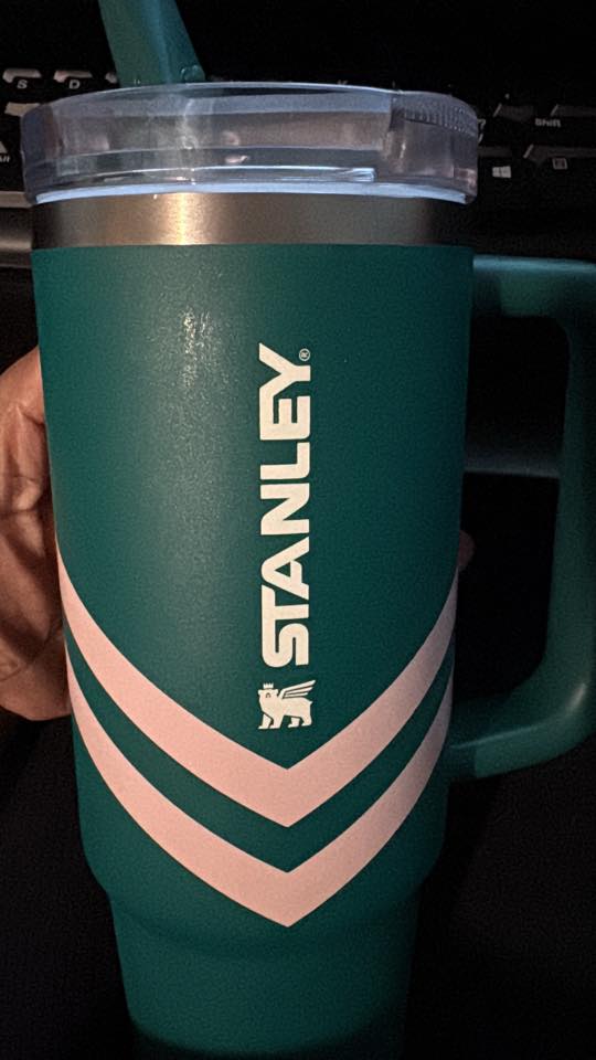 Stanley Quencher® ProTour 40oz – Emerald Chevron | Limited Edition 2025 | Flip Straw Tumbler | Best Stanley in Pakistan 🌟 waodeals
