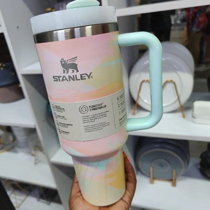 Stanley 40-oz Quencher H2.0 Flowstate Insulated Tumbler-Macaron Green waodeals