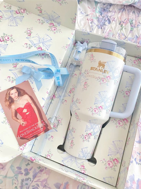 Stanley X LoveShackFancy Quencher 40oz – Holiday Limited Edition in Rosa Beaux Blue 💎🌸💖 waodeals